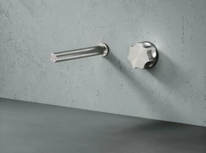 Quadrodesign Смеситель для умывальника настенный Modo