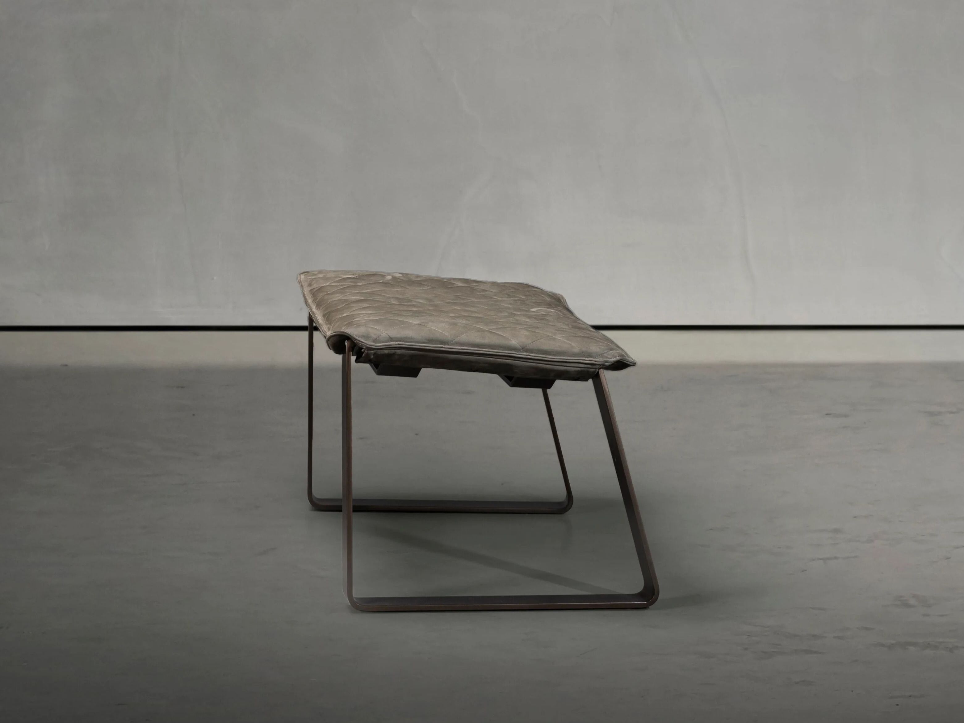 Кожаная подставка для ног Piet Boon KEKKE living ARCH-00030000