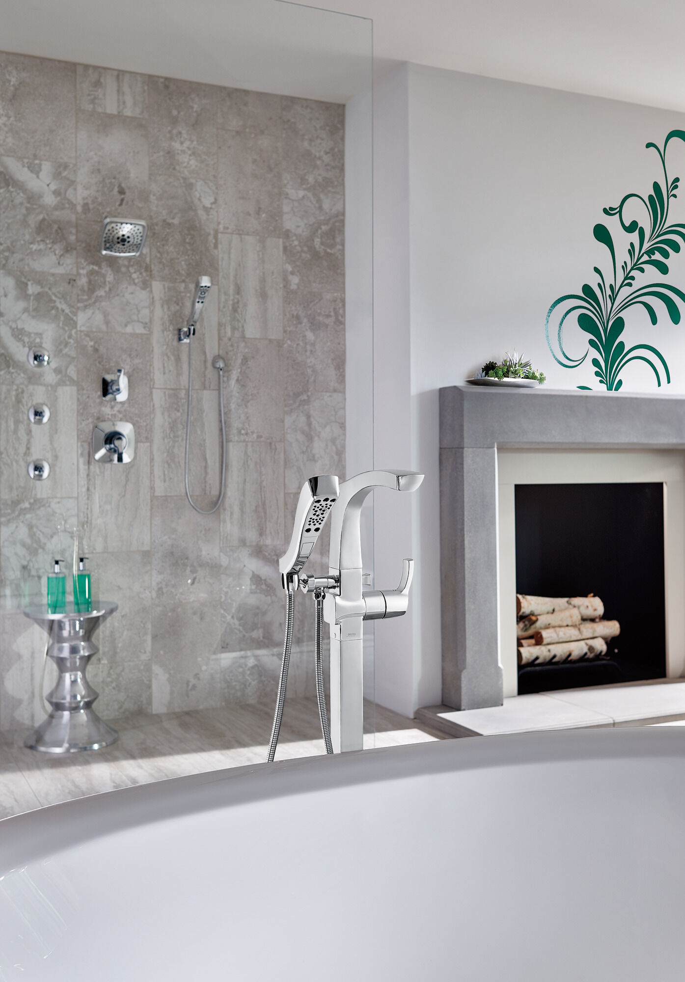 T4752-PNFL Напольная накладка для ванны с одной ручкой и ручным душем Delta Faucet Tesla Полированный никель - Вид №10