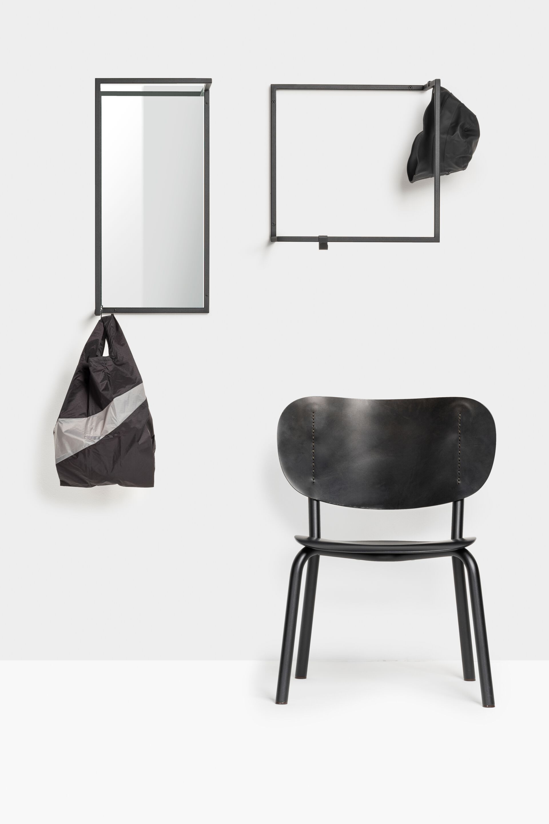 Настенное зеркало с порошковым покрытием FUNCTIONALS рамка ARCH-00119002 - Вид №3