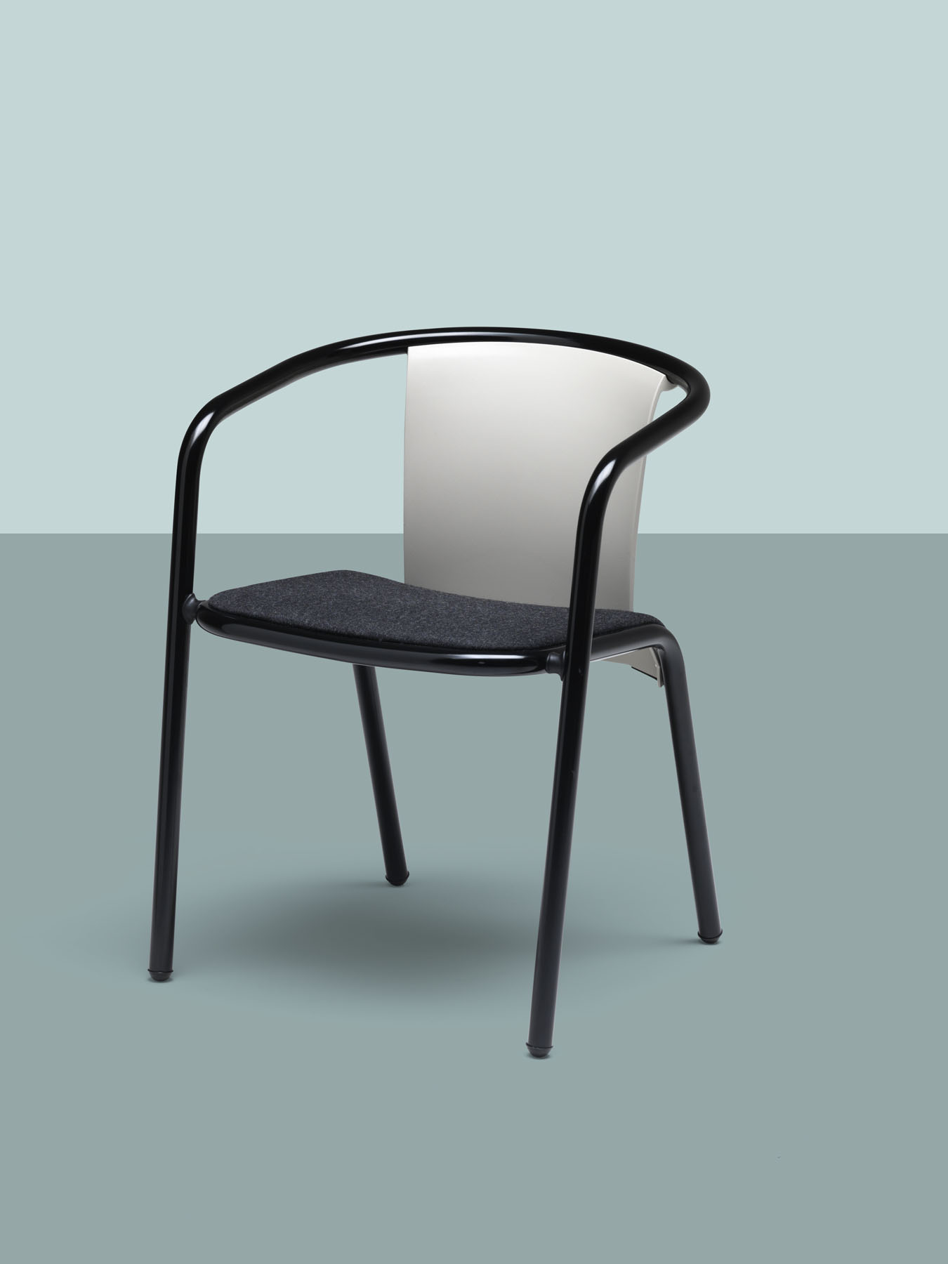 Maré 539 Кресло с анодированным или порошковым алюминиевым каркасом, 4 ножки. Сиденье и спинка полипропиленовые. Et al. Maré MARE - Вид №8