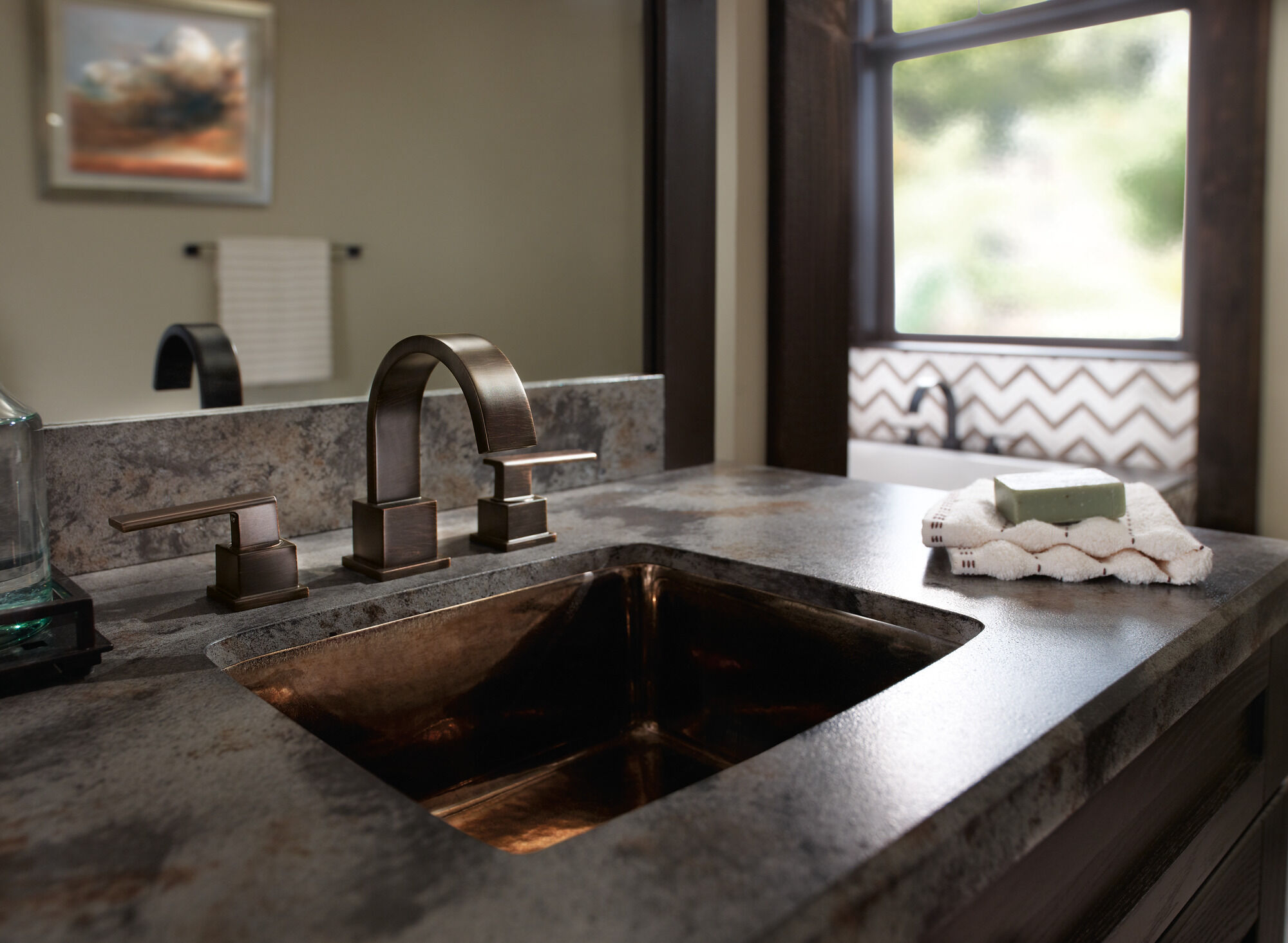 3553LF-RB Смеситель для ванной комнаты с двумя ручками Delta Faucet Vero Венецианская бронза - Вид №3