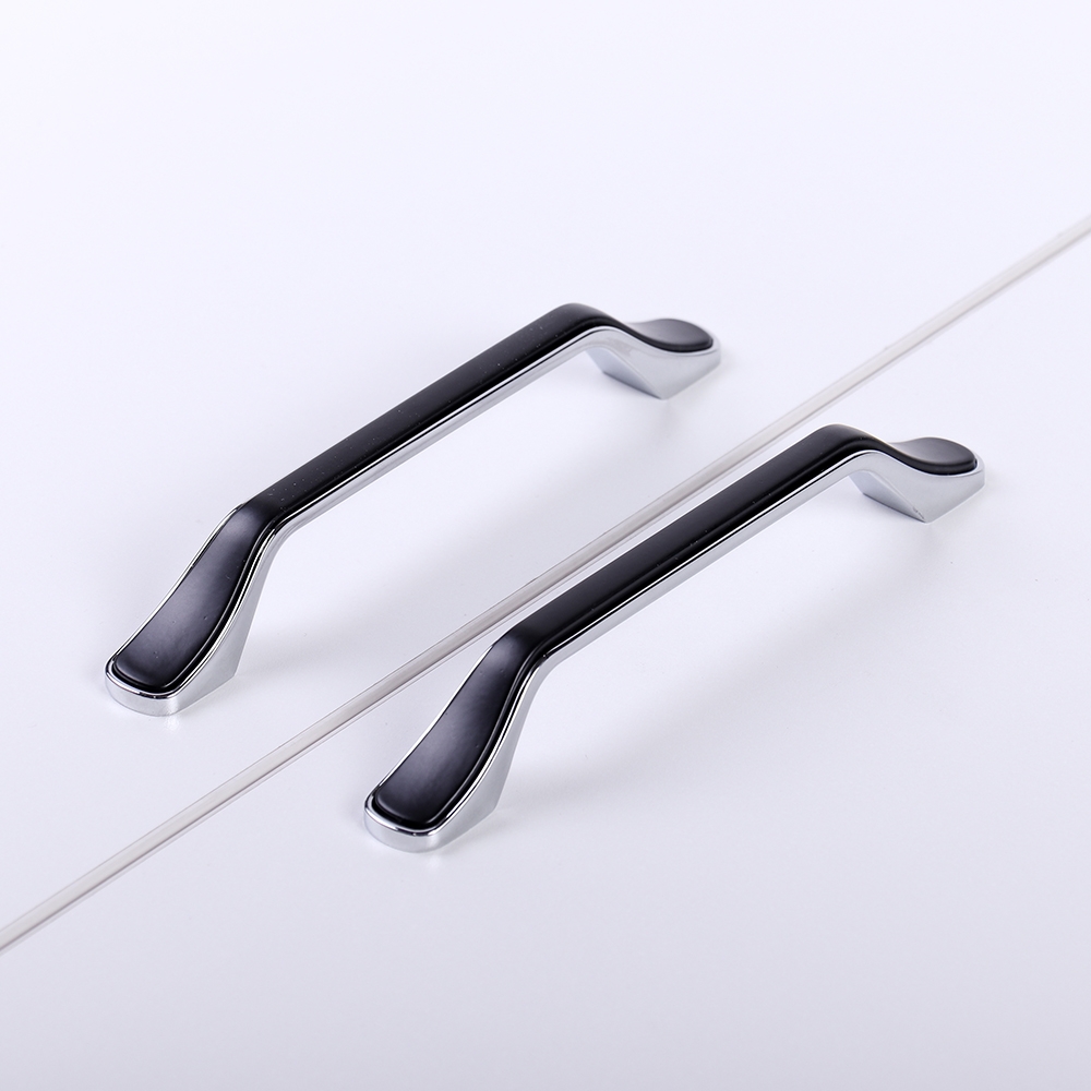 Мебельная ручка  Скоба, 128 мм, хром LJPS0193 Public Steel Россия  - Вид №1