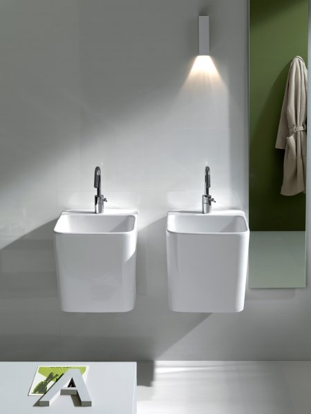 YXJG01 G-FULL раковина подвесная на одно отверстие 400x480 Hatria 