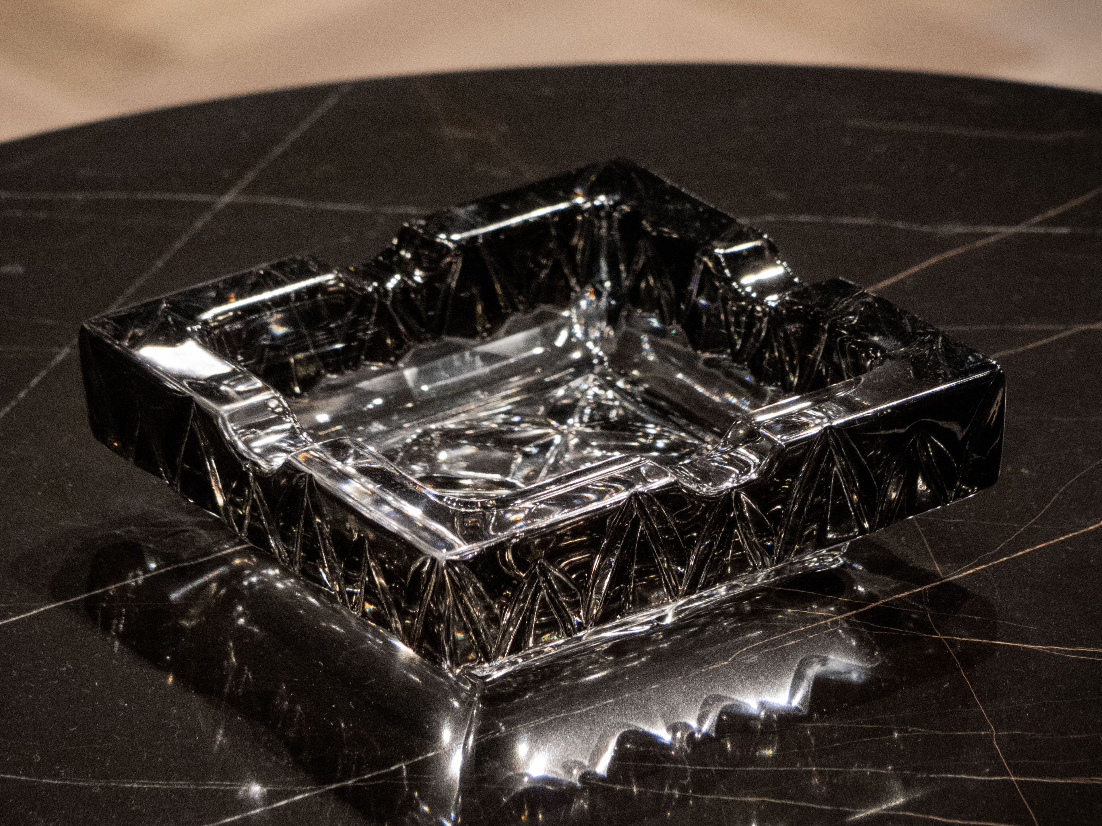 Выдувная хрустальная пепельница Formitalia DIDI Collection ARCH-00049534