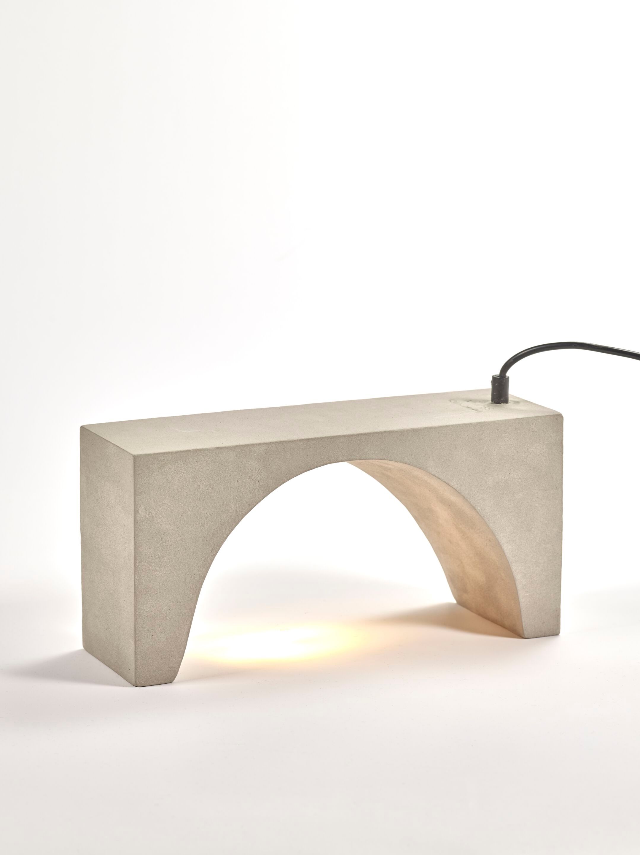Бетонная светодиодная настольная лампа Serax Освещение от Патрика Пэриса ARCH-00055454 - Вид №4