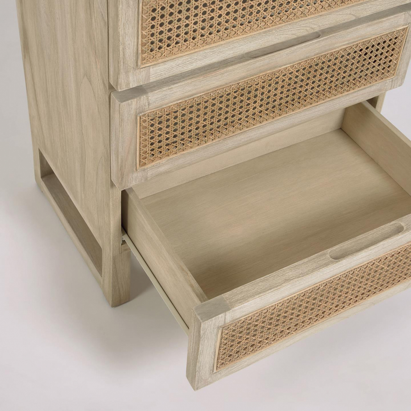 101657 Комод из дерева минди и ротанга высокий 60 x 112 cm La Forma Rexit  - Вид №1