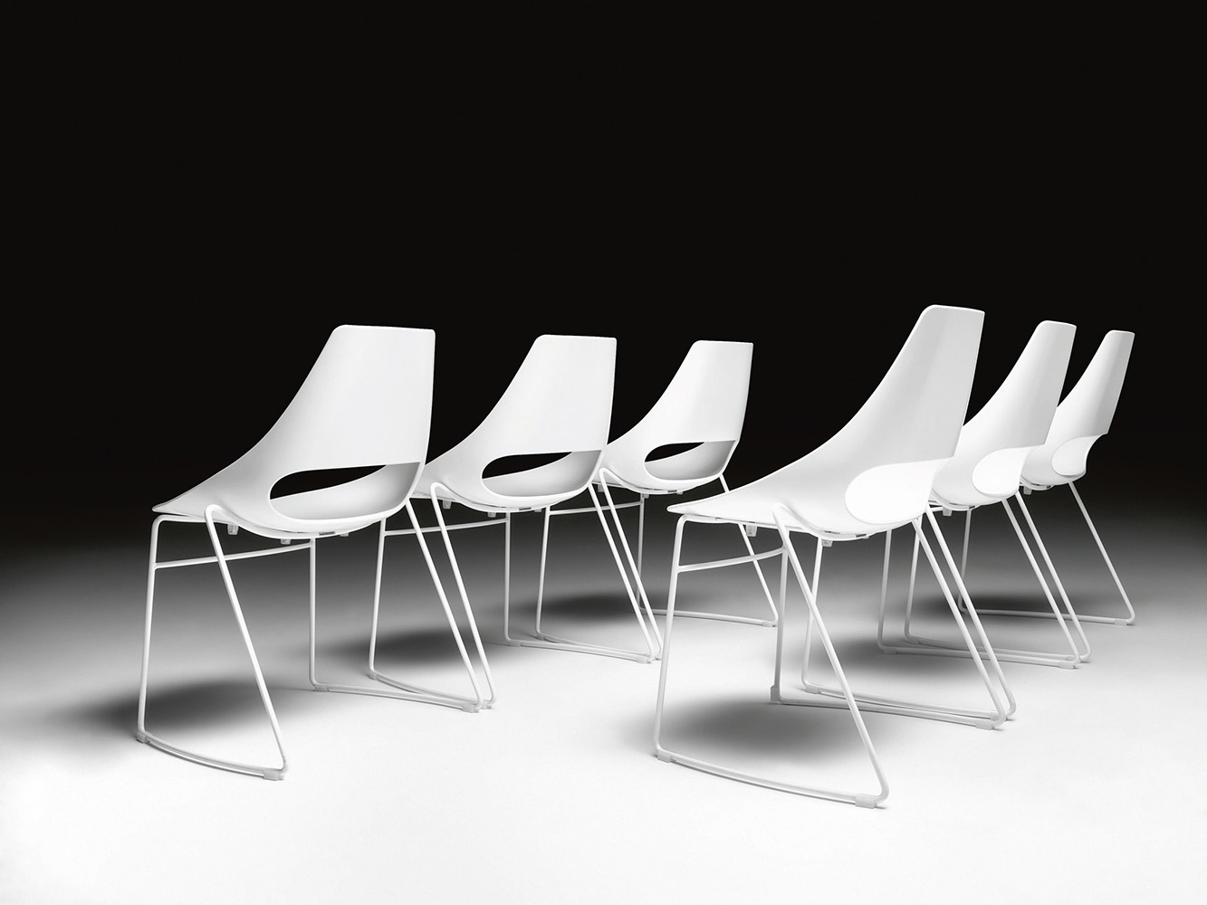 Echo 152 Стул со стальным каркасом салазок и корпусом из технополимера. Et al. Echo - Вид №2