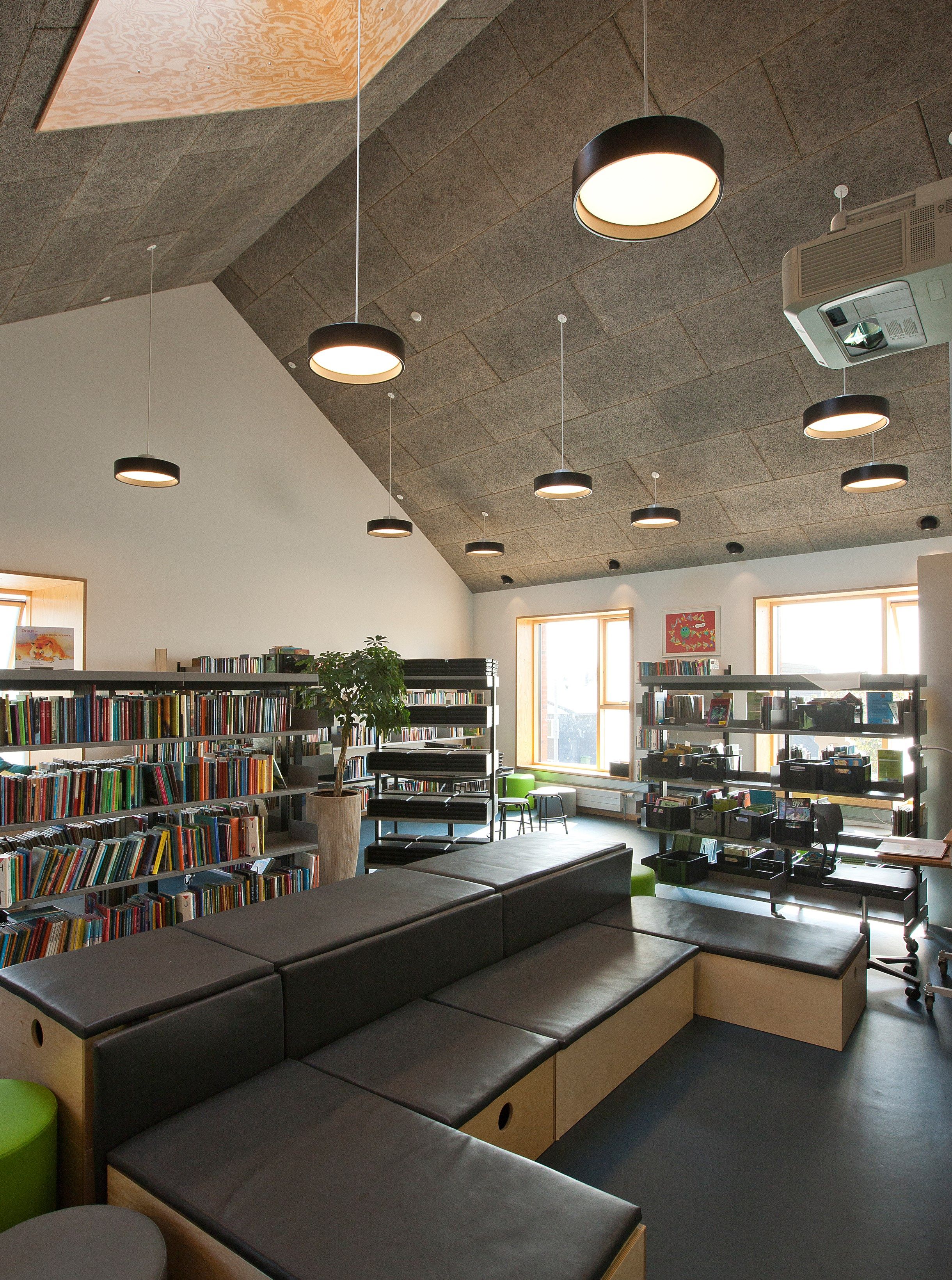 Светодиодный подвесной светильник Louis Poulsen LP CIRCLE ARCH-00017254 - Вид №15