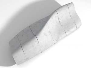 Реконструированная каменная скамья со спинкой