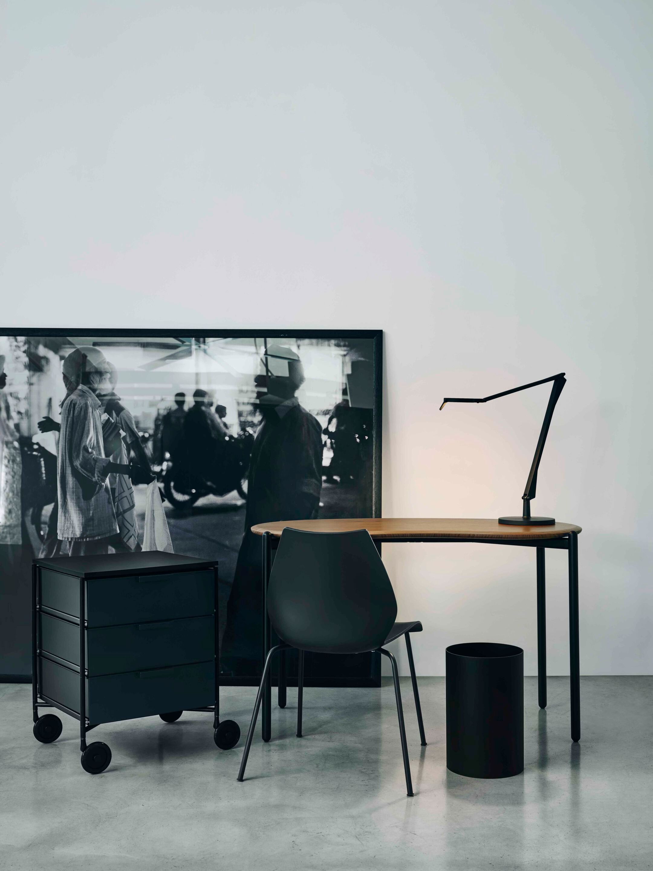 Светодиодная настольная лампа из поликарбоната с диммером Kartell ALEDIN TEC MAT ARCH-00033953 - Вид №2