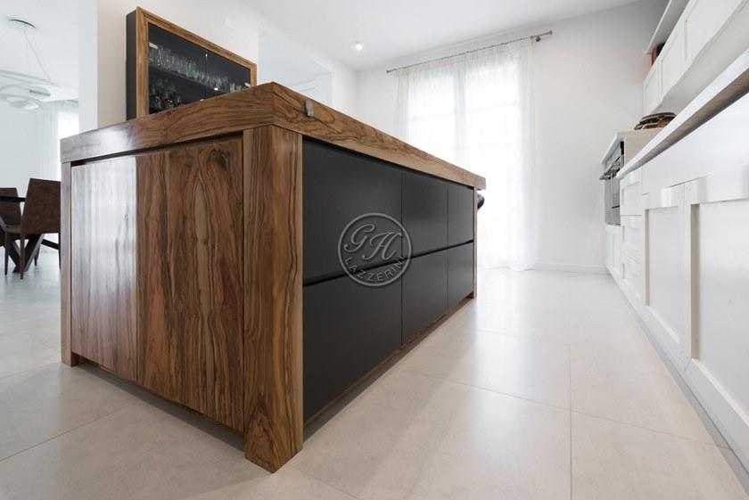 GH LAZZERINI Кухня на заказ из оливкового дерева с островом sun-id-1433522 - Вид №4