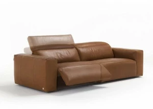 Egoitaliano Мягкий 3-х местный кожаный диван с подголовником