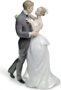 10669054 LLADRO Фигурка Lladro "Вальс молодожёнов" 30x21см Фарфор