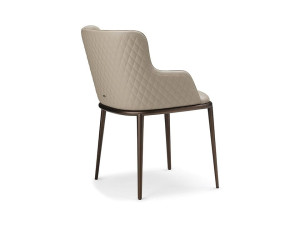 Кожаный мягкий стул с подлокотниками