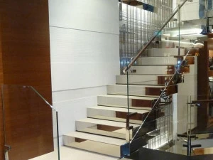 YDF Открытая лестница из нержавеющей стали