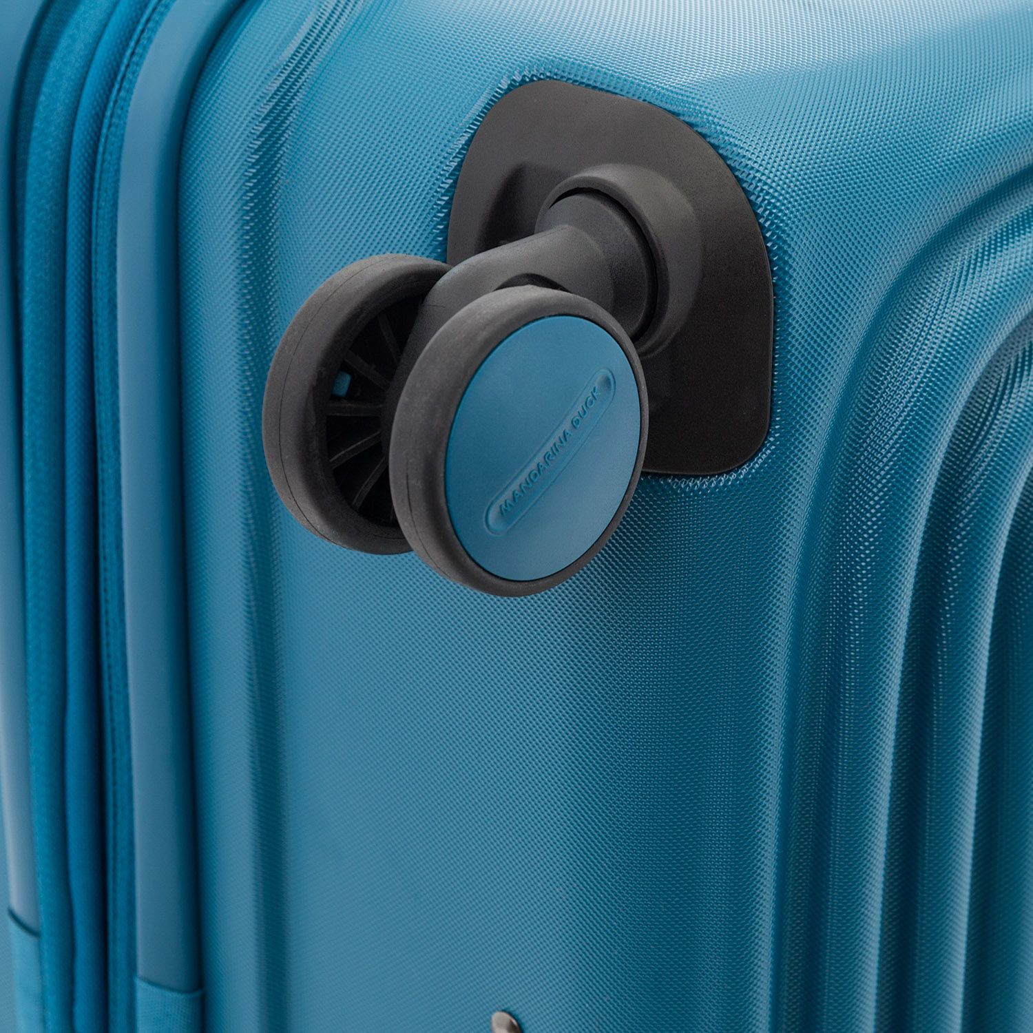 SZV33-22P Чемодан SZV33 Expandable Large Trolley Mandarina Duck Logoduck+  - Вид №4