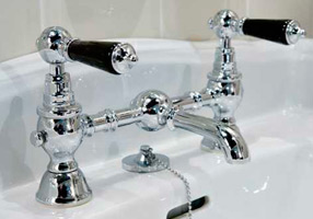 Gentry Home Смеситель для раковины мостик на 2 отверстия 200мм Berkeley Хром GH100807  - Вид №1