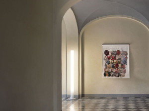 Напольная лампа из метакрилата