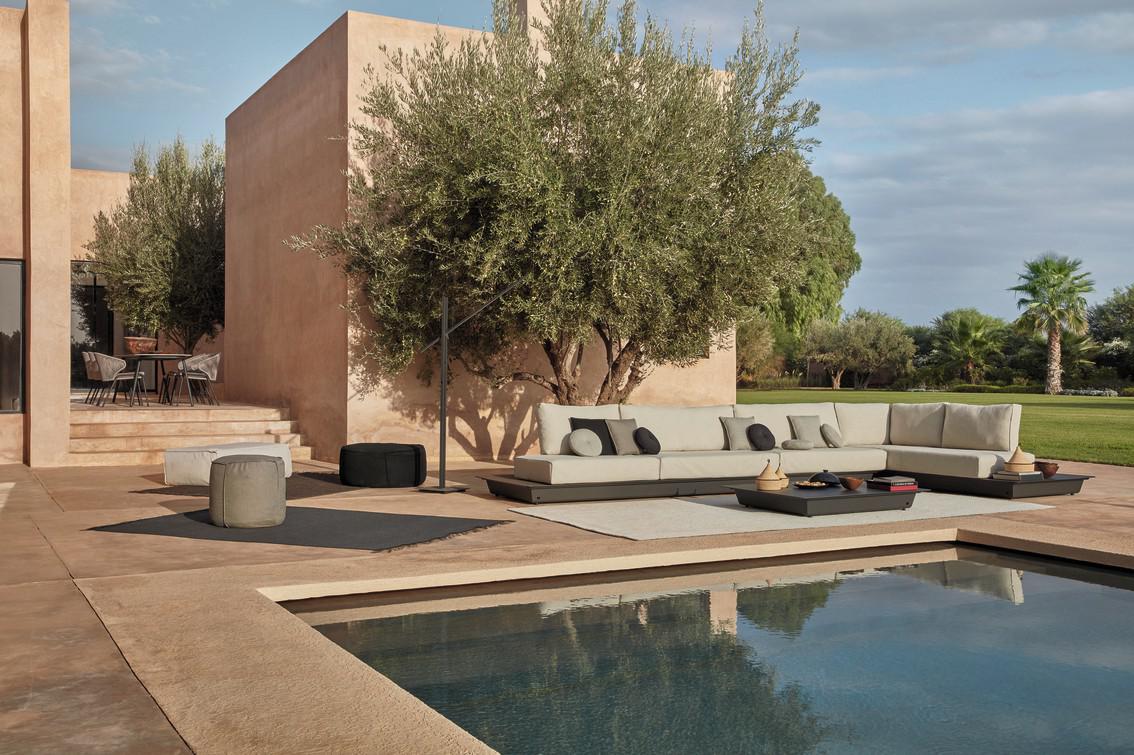 MNST308 Стул лава бронза Manutti Radius - Вид №18