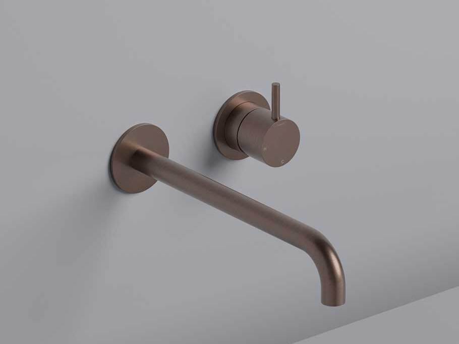 Латунный настенный смеситель для раковины с 2 отверстиями Hotbath Cobber ARCH-00109817 - Вид №1