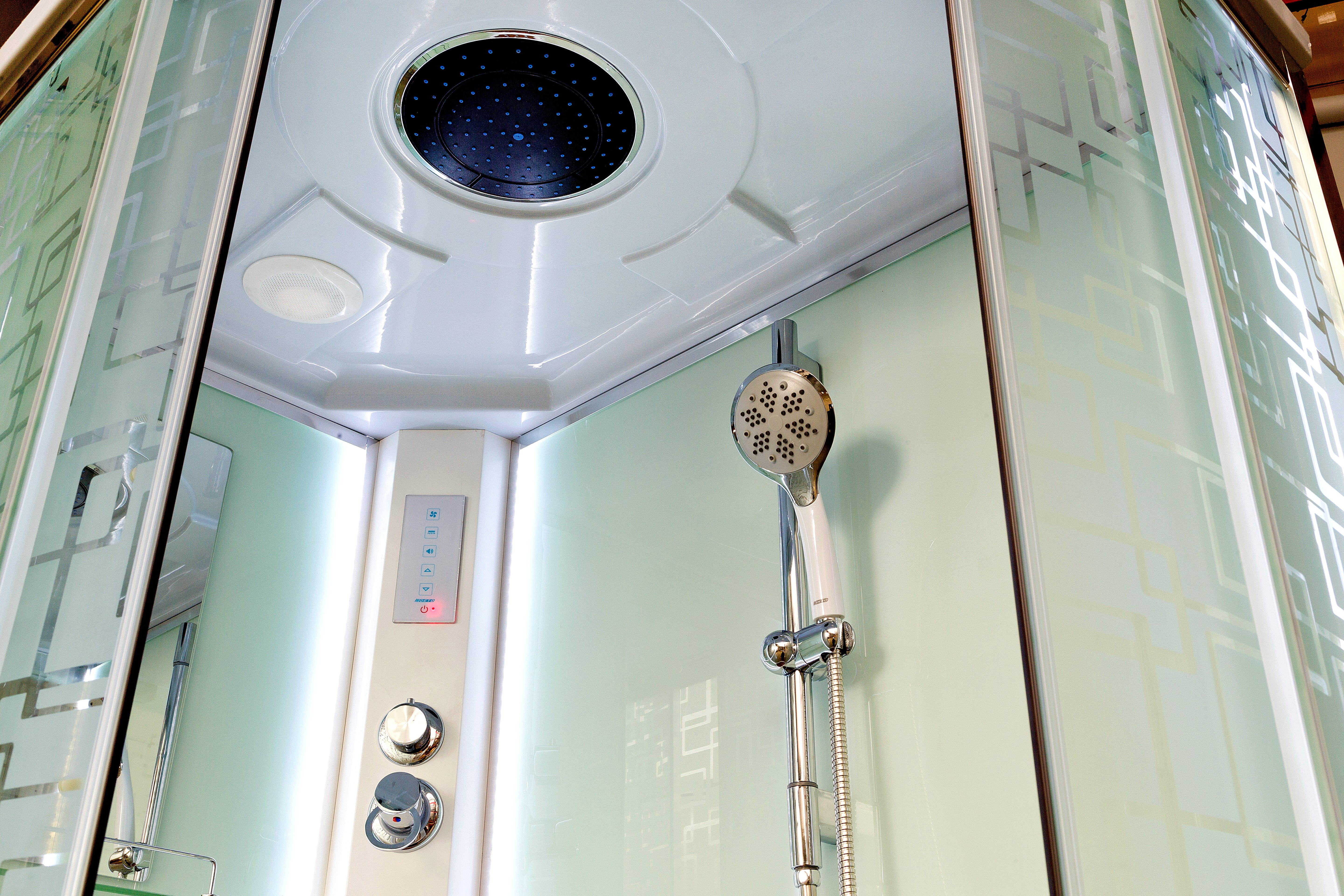 L 990 с гидромассажем Душевая кабина DETO Серия L ЕМ4511 L LED - Вид №3