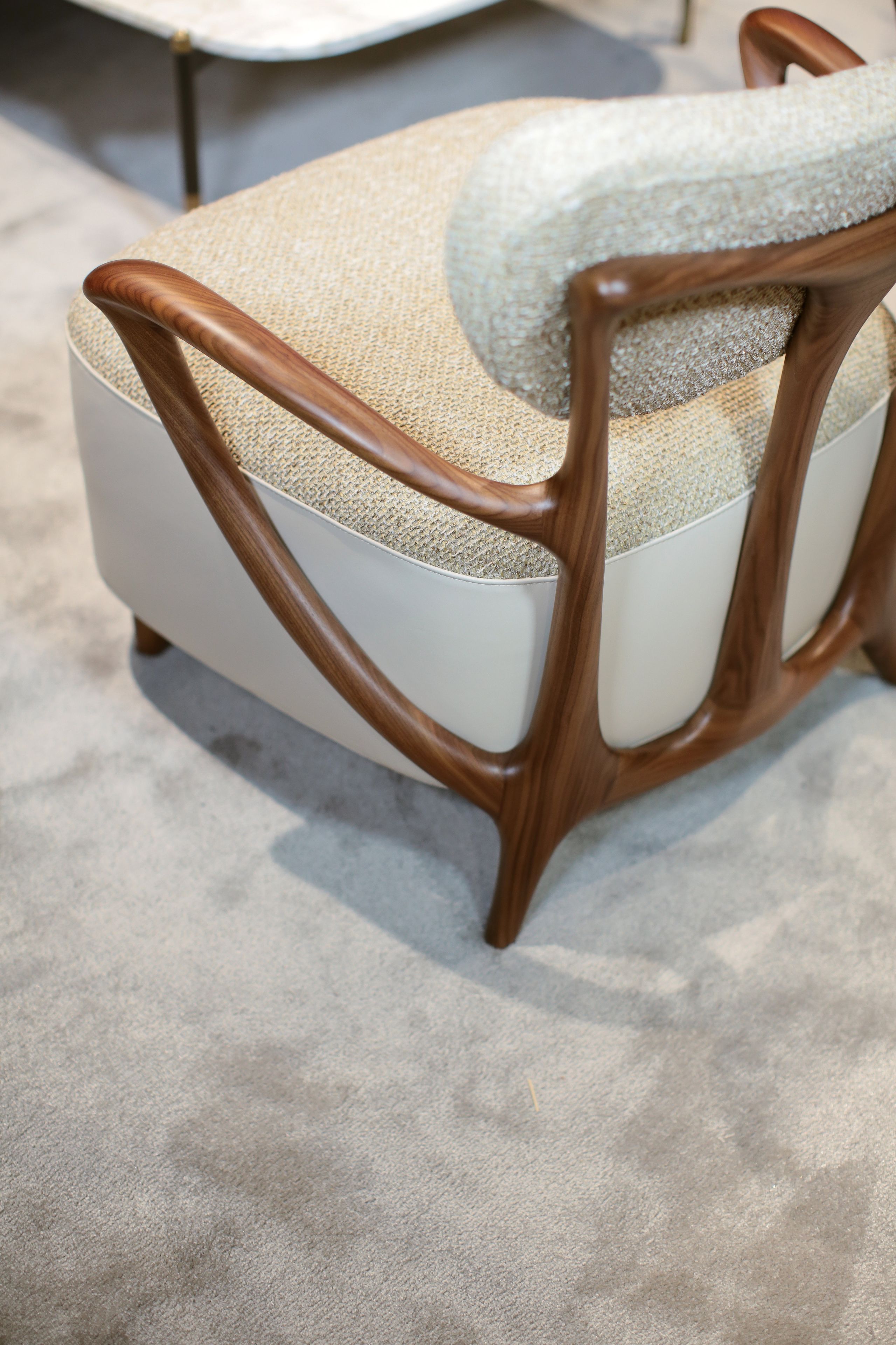 Тканевое кресло с подлокотниками Bellotti Ezio ARCH-00026760