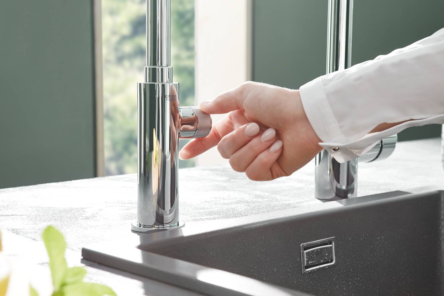Вентиль для кухни GROHE Blue Pure Mono для подачи фильтрованной воды, без электроники, хром (31724000) - Вид №7