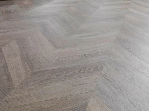 L'ANTIC COLONIAL Пол в изделиях из дерева