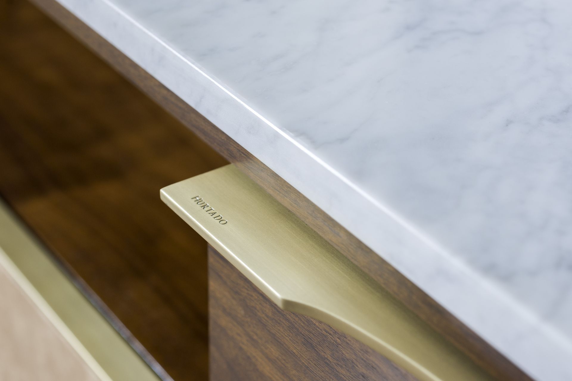 Деревянный шкаф с ящиками и мраморной столешницей Hurtado Evolution ARCH-00000011 - Вид №5