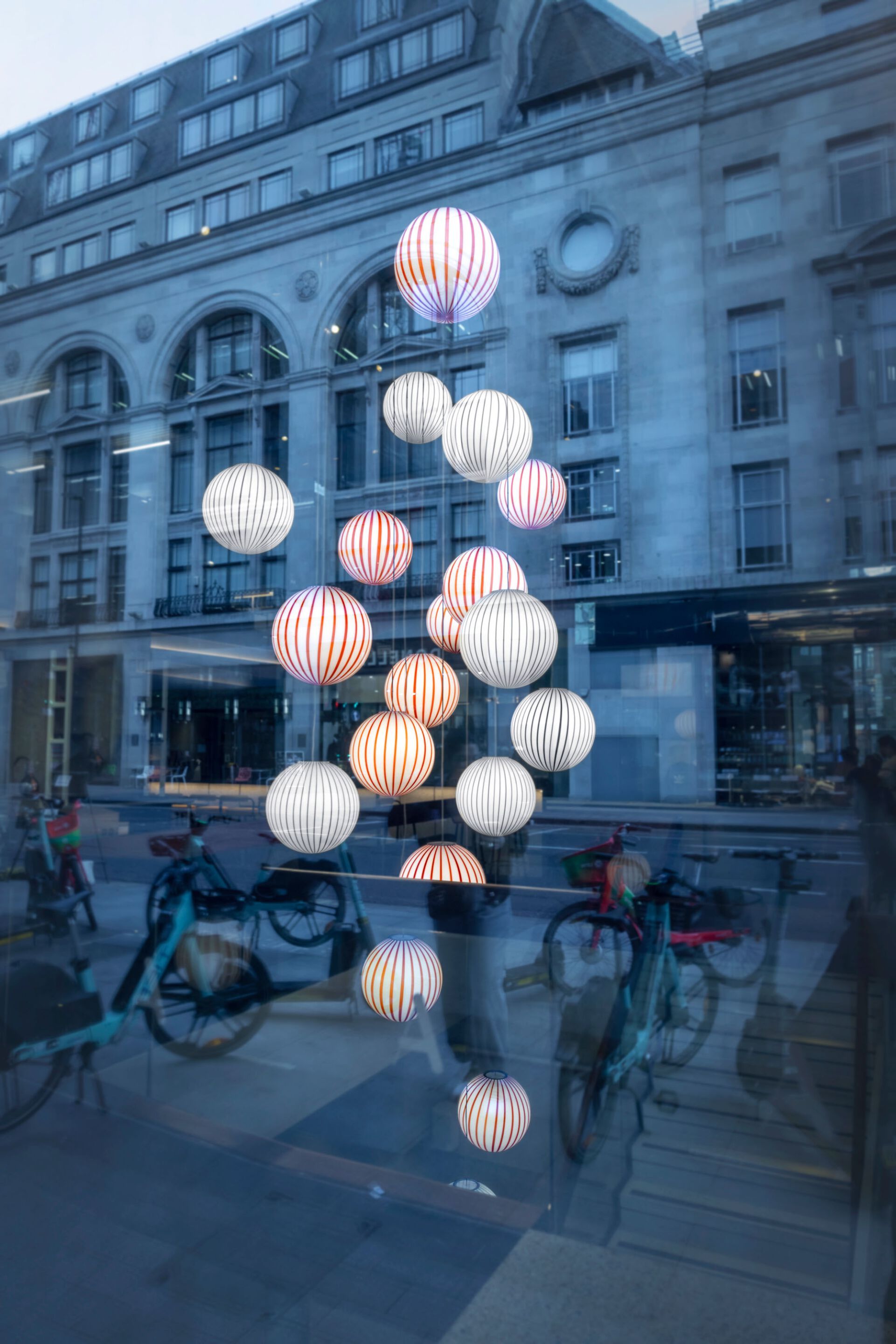 Подвесной светильник из дутого стекла Established&Sons филигрань ARCH-00136200 - Вид №9