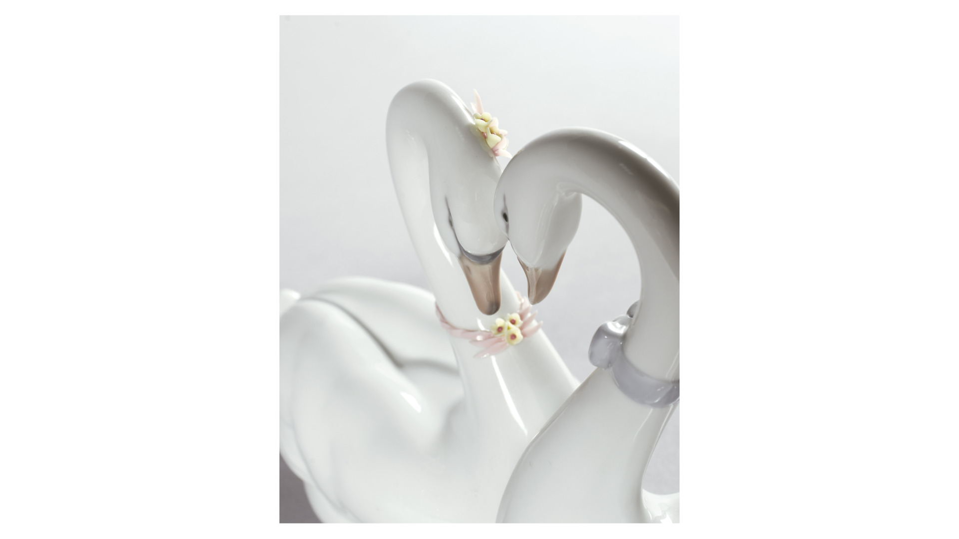 10668989 LLADRO Фигурка Lladro "Бесконечная любовь" 27x13см Фарфор Lladró  - Вид №4