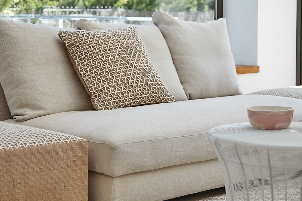 100308 Подушка White 50x50 GAN Raw - Вид №1