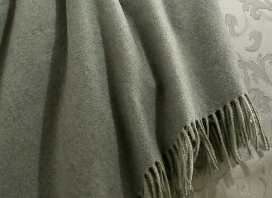 HIMALAYA_NU Плед 130/180 сливочный кашемир 200 г/м2 Blanc des Vosges Santreyd 