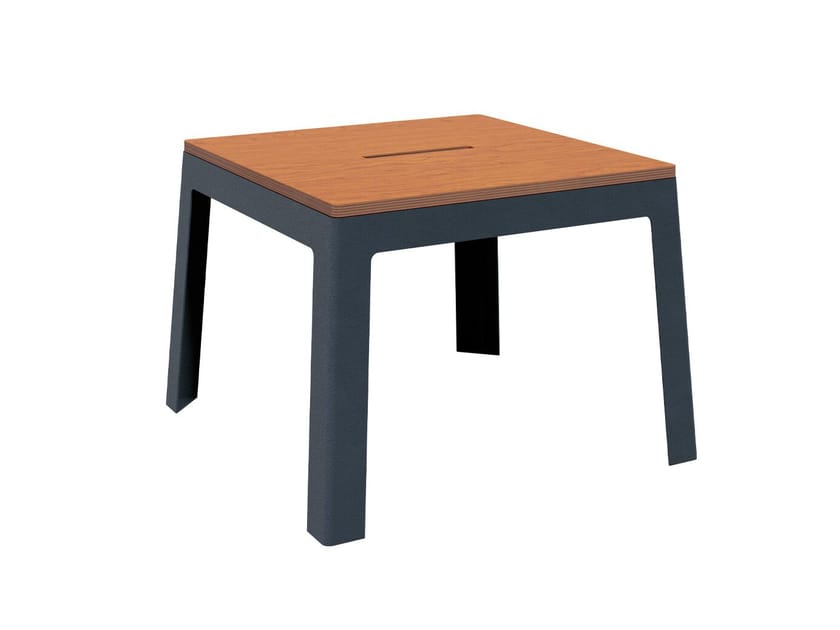 Квадратный стол для общественных мест из металла и дерева amop Lugarcomum ARCH-00122350