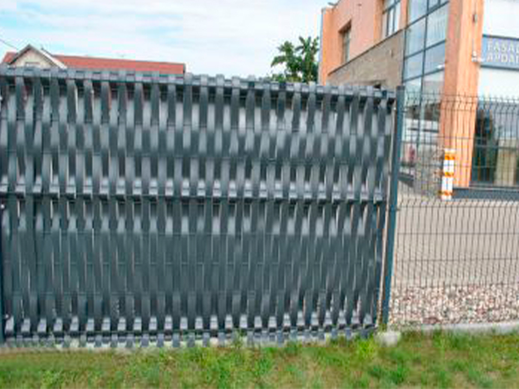 Заборная лента зелёная 48 мм ГеоПластБорд GPBST-177 - Вид №17