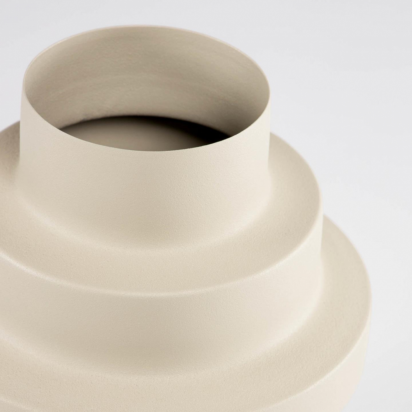 091019 Ваза бежевая La Forma Velia  - Вид №1