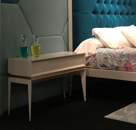 107591 Прикроватная тумбочка Triangle с 1-м ящиком 65 см La Ebanisteria Identity&Intensity 