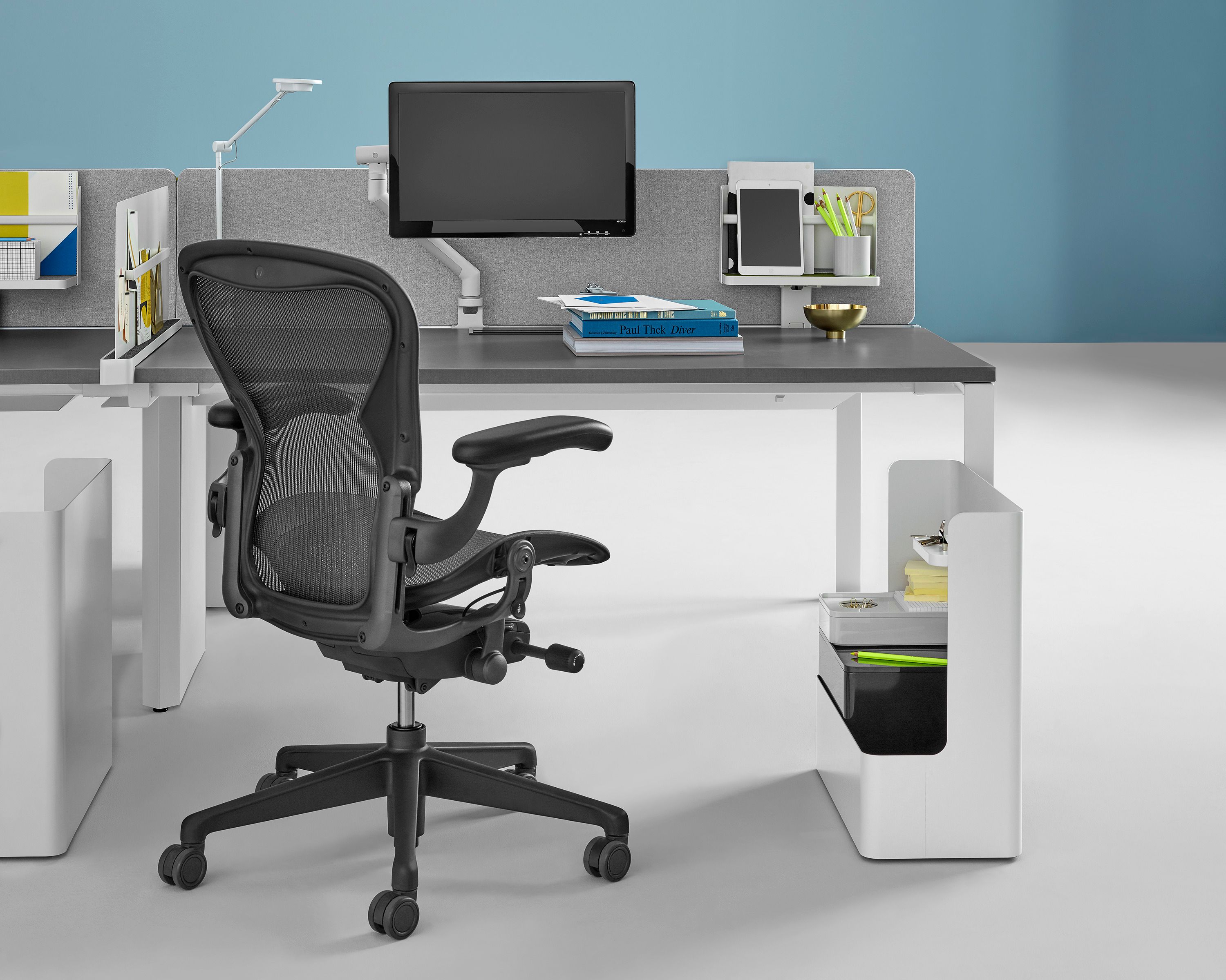 5-спицевое вращающееся офисное кресло с колесами Herman Miller Aeron ARCH-00152986 - Вид №39