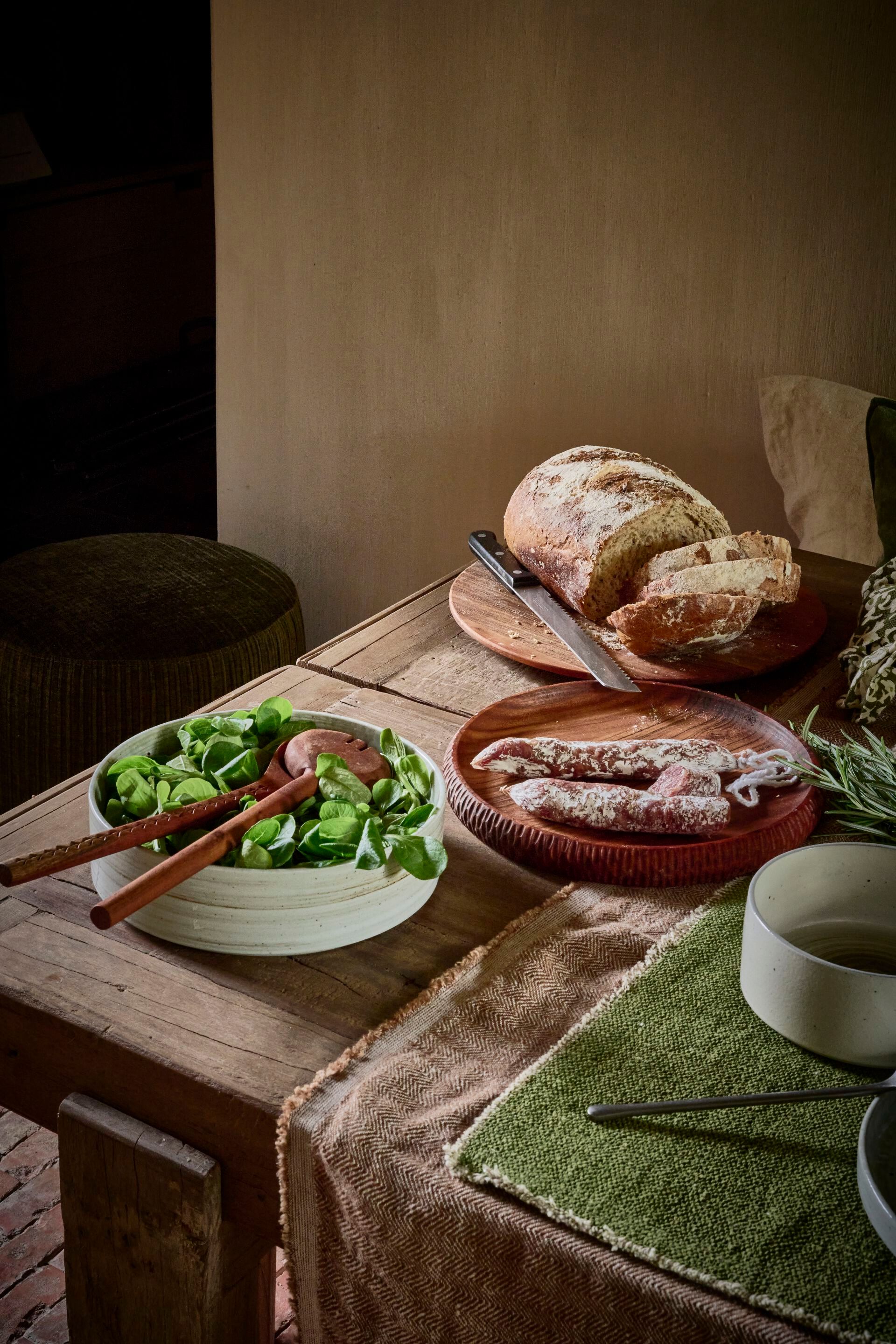 Круглая тарелка из акации POMAX Hommage ARCH-00038654 - Вид №8