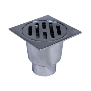 Трап 10х10 латунь хром прямой (Е)