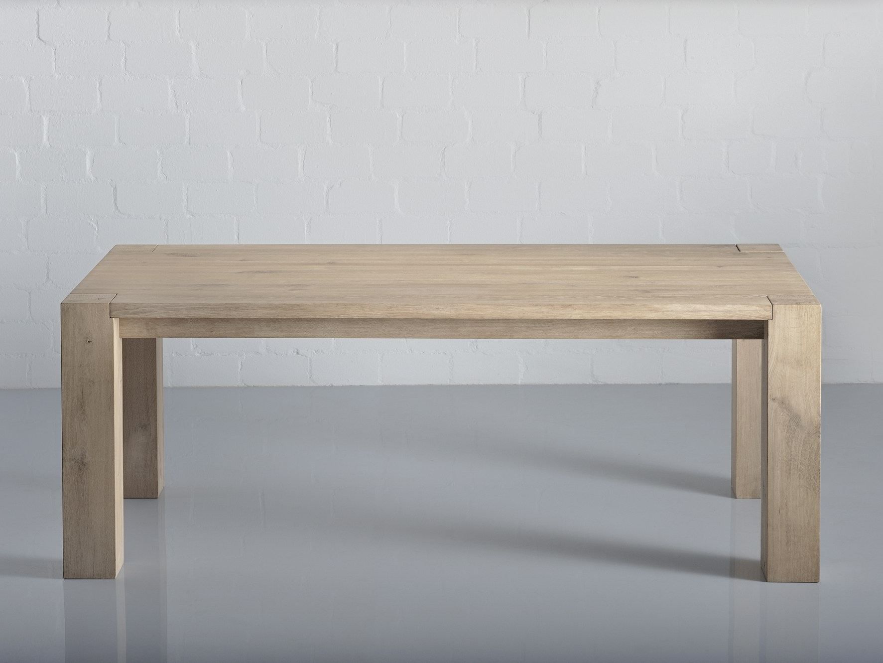 Раздвижной стол из массива дерева Vitamin Design ARCH-00145526 - Вид №1