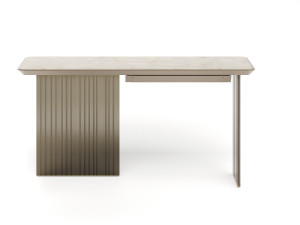 Прямоугольный стол со стеклянными ножками