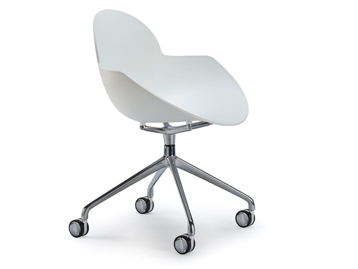 Вращающееся кресло из полипропилена с колесами Infiniti Cookie ARCH-00102777