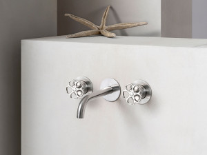 Латунный настенный смеситель для раковины с 3 отверстиями