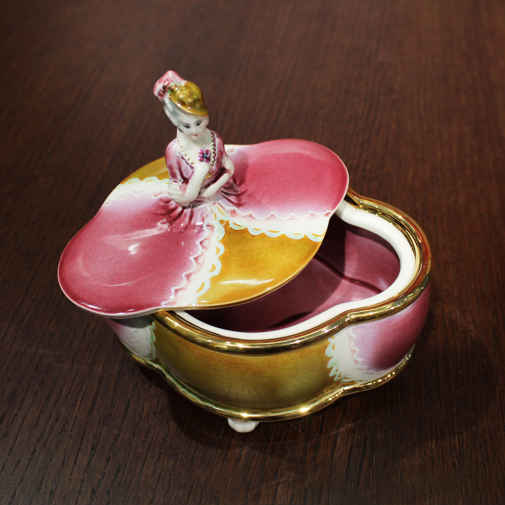 Шкатулка "Дама" Арт. № 11.02 PROVANSFAIENCE sun-id-994639 - Вид №1