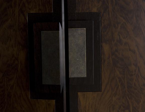 Hamilton Conte Paris Комод из фанерованной древесины с распашными дверцами Fullerton sun-id-1425058 - Вид №3