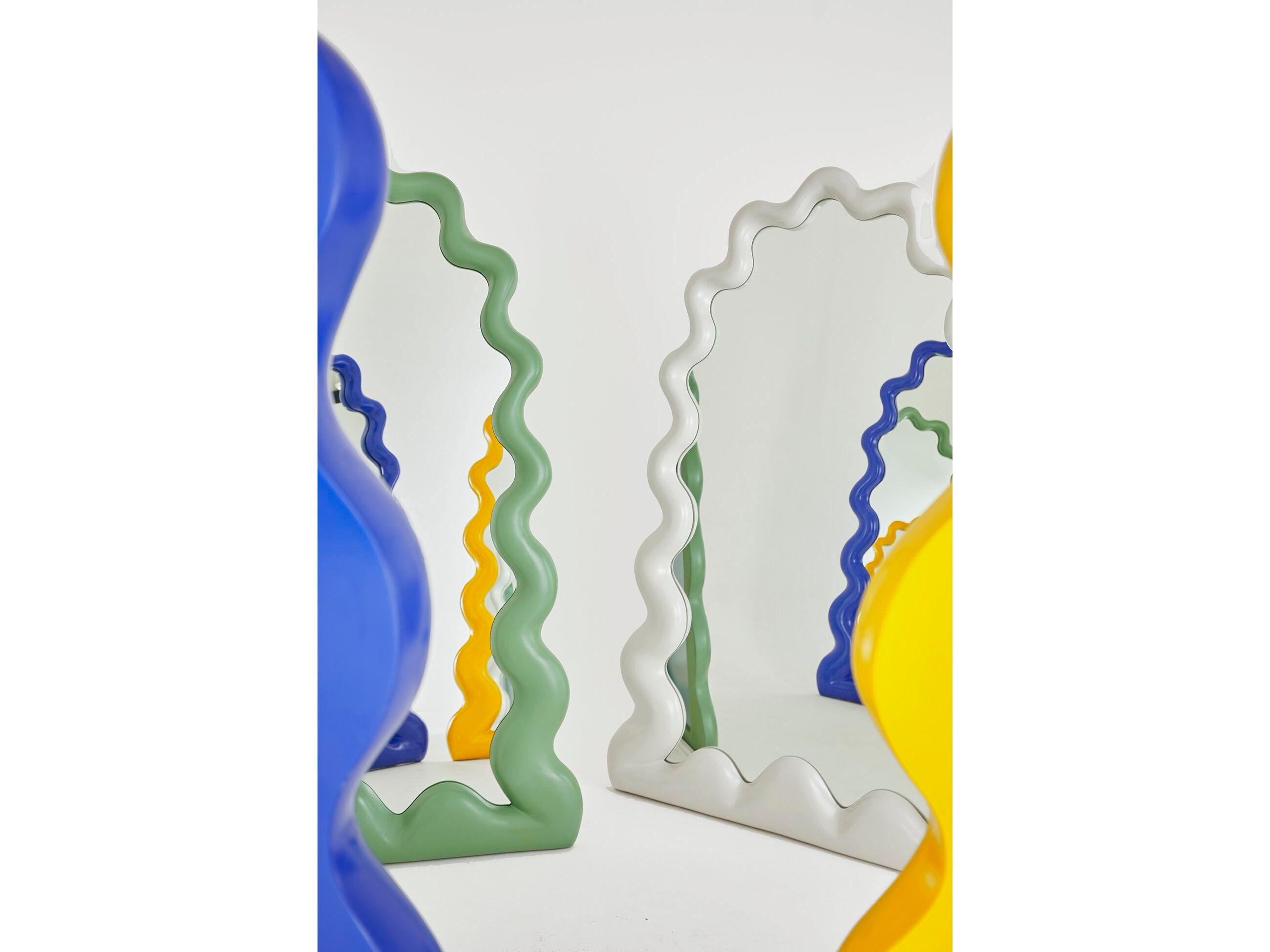 Зеркало для пола из стекловолокна LO Contemporary LA CELEBRACIÓN ARCH-00142622 - Вид №3