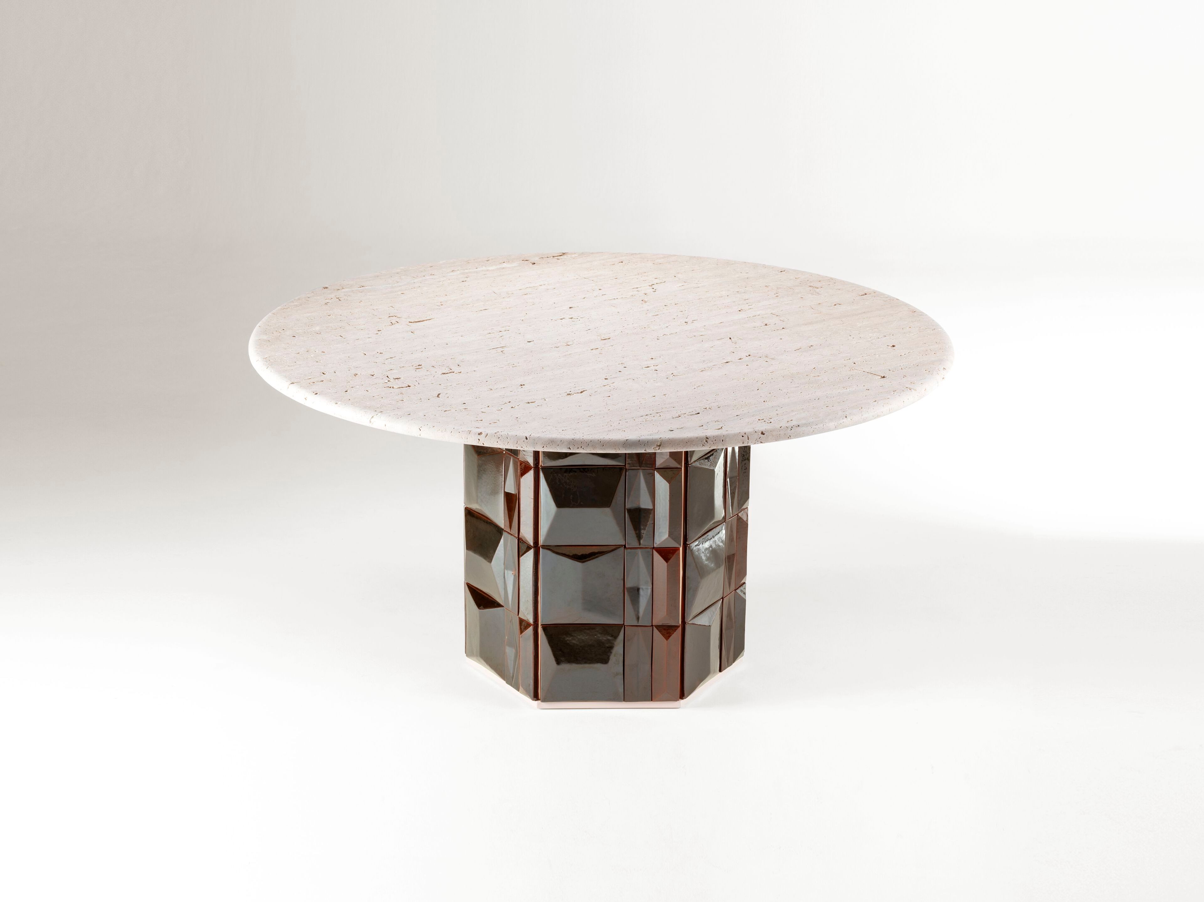 Круглый травертиновый стол DOOQ MILANO ARCH-00065524