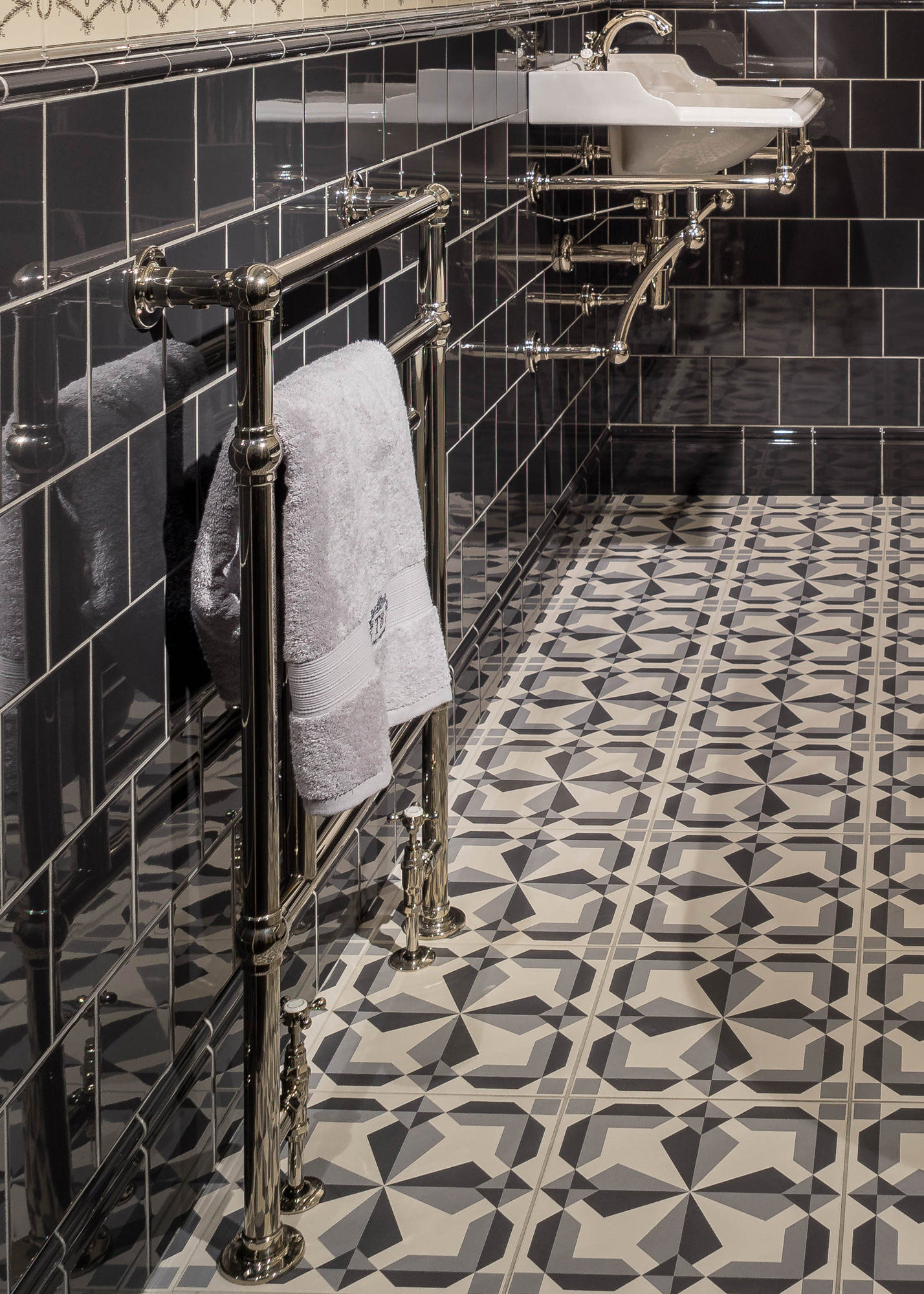 Traditional bathrooms LISCARD полотенцесушитель Liscard.bn  - Вид №1